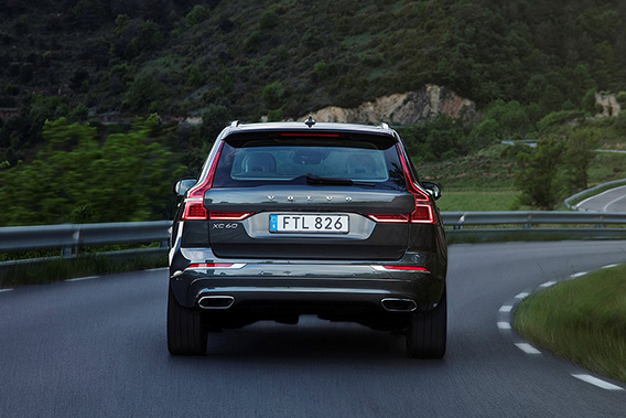 2017 Volvo XC60 rear