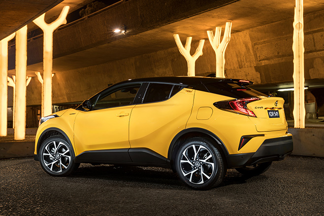 TOYOTA C-HR REAR