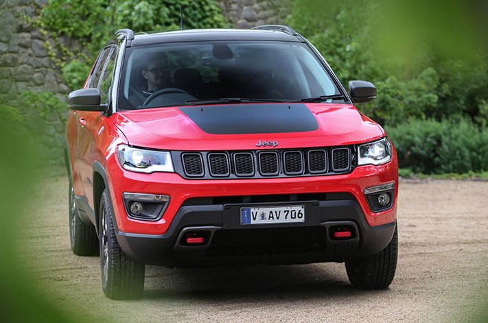 2018 Jeep Compass Trailhawk  front