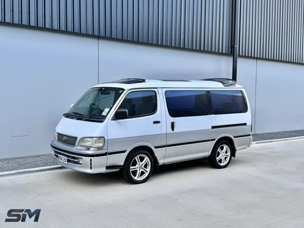 Vehicle image 1