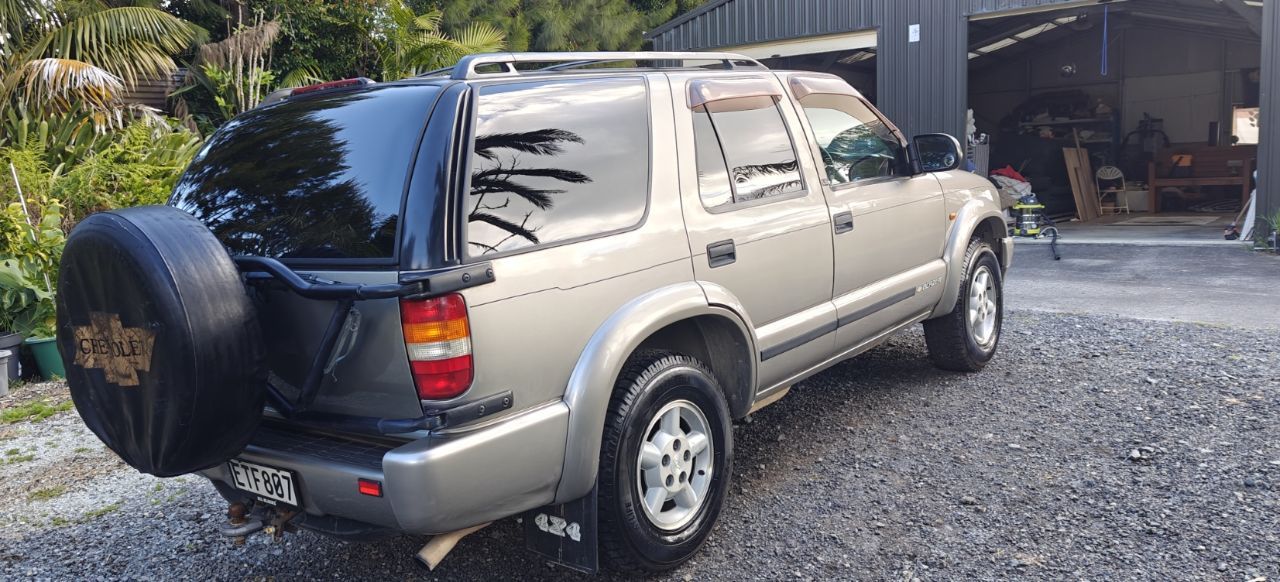 Vehicle image 2
