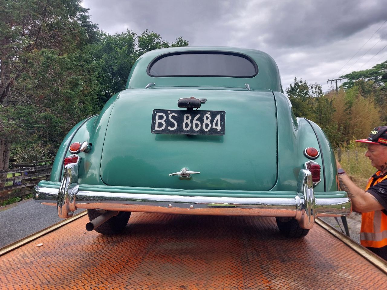 Vehicle image 3